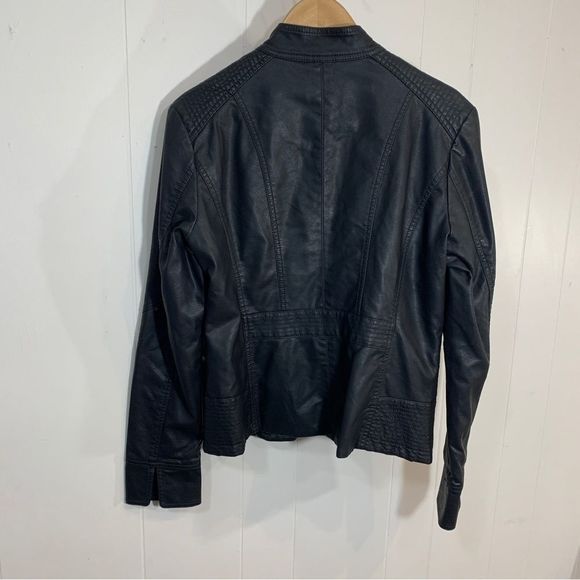 LA Coalition Faux Black Leather Biker Jacket with Ribbed Accents Large - Picture 4 of 6